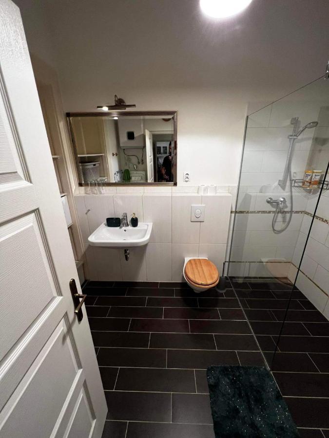 Adorable, Cosy Apartment At The Heroes' Square بودابست المظهر الخارجي الصورة