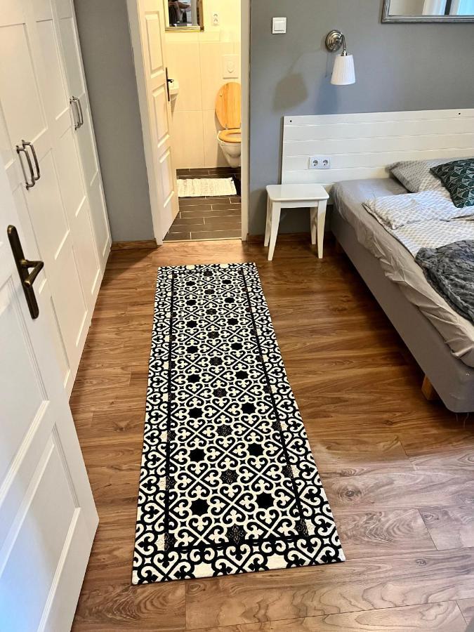 Adorable, Cosy Apartment At The Heroes' Square بودابست المظهر الخارجي الصورة